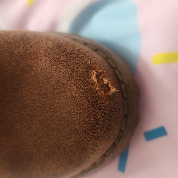 Boots - Picture 5 of 8